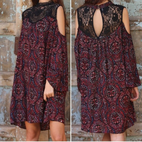 Trend Setter Diva Boutique Dresses & Skirts - BOHO STYLE COLD SHOULDER DRESS